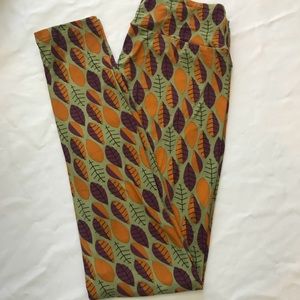 BNWT One Size Lularoe Leggings